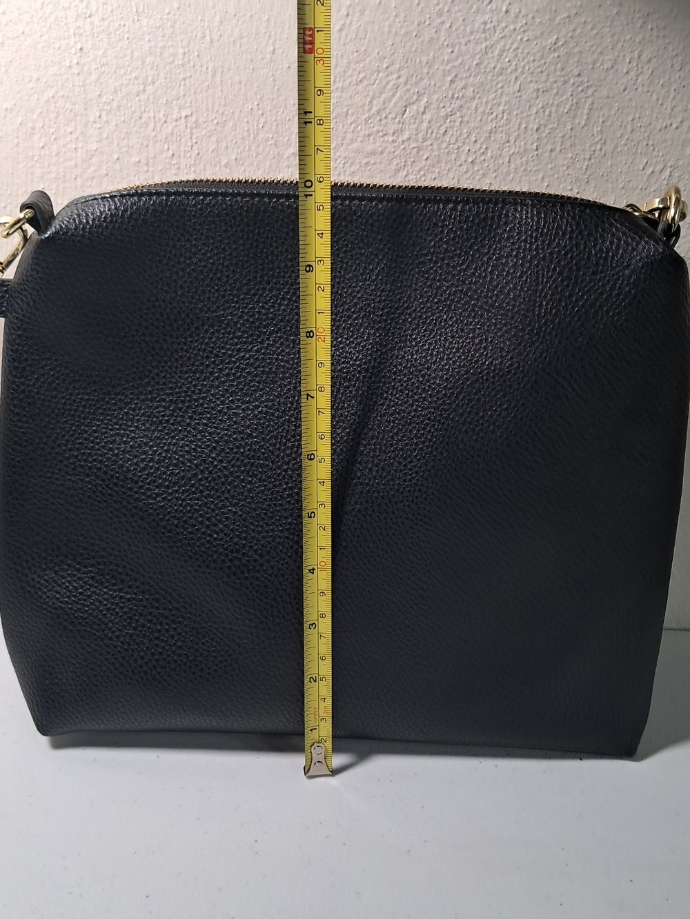 Steve Madden Black Pebbled Leather Crossbody with Gold Hardware - Picture 7 of 8